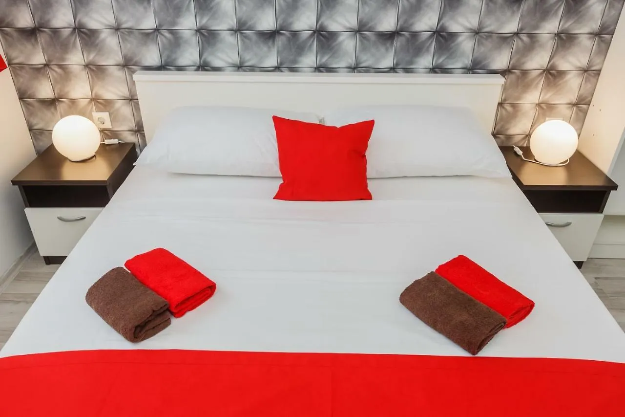 Apartmani Nikola Plano Apartment